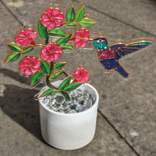 Load image into Gallery viewer, Hummingbird Plant Pot Resin Art template and Panel
