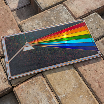 Finished artwork made using a prism resin art template