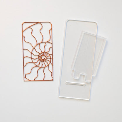 Ammonite phone stand resin art kit.